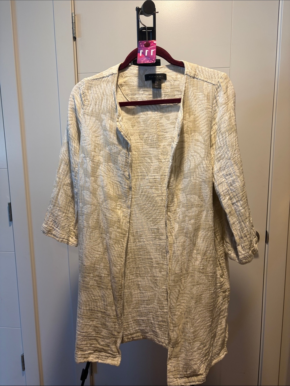 111 TAHARI WHITE AND CAMEL LINEN COTTON BLEND